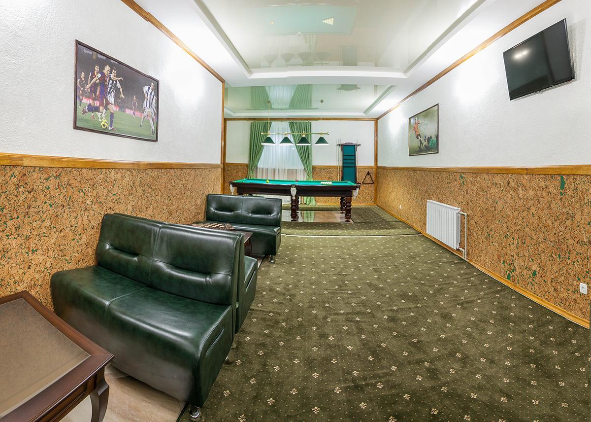 Arena Hotell Poltava Exteriör bild